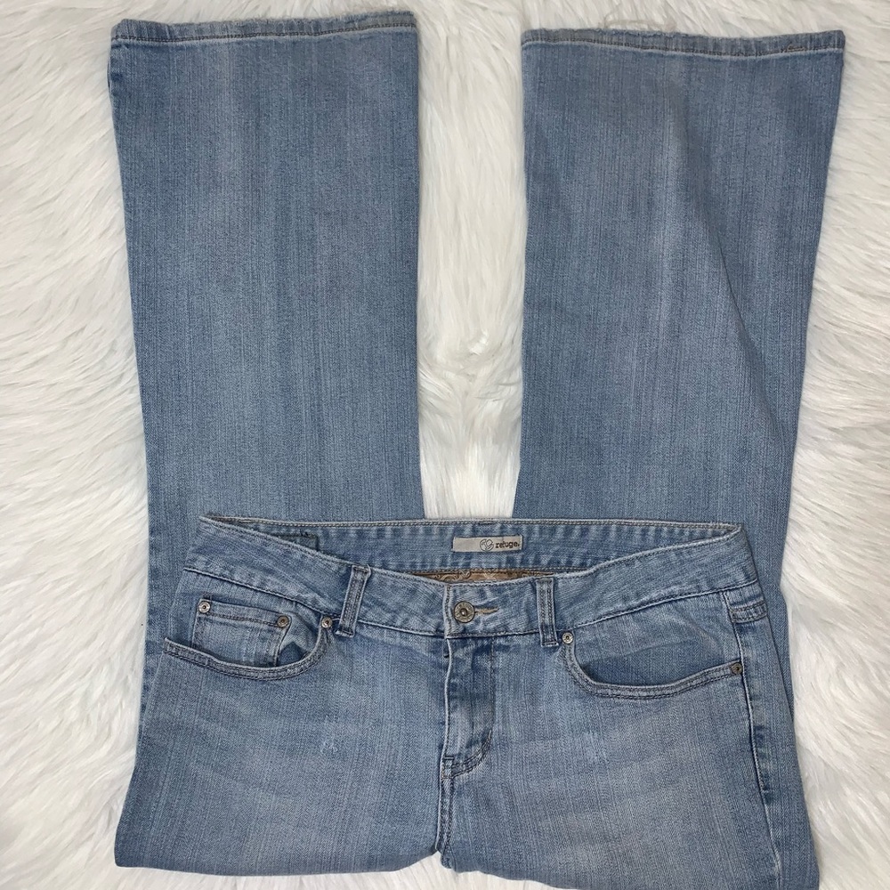 Refuge size 13s bootcut jeans A06